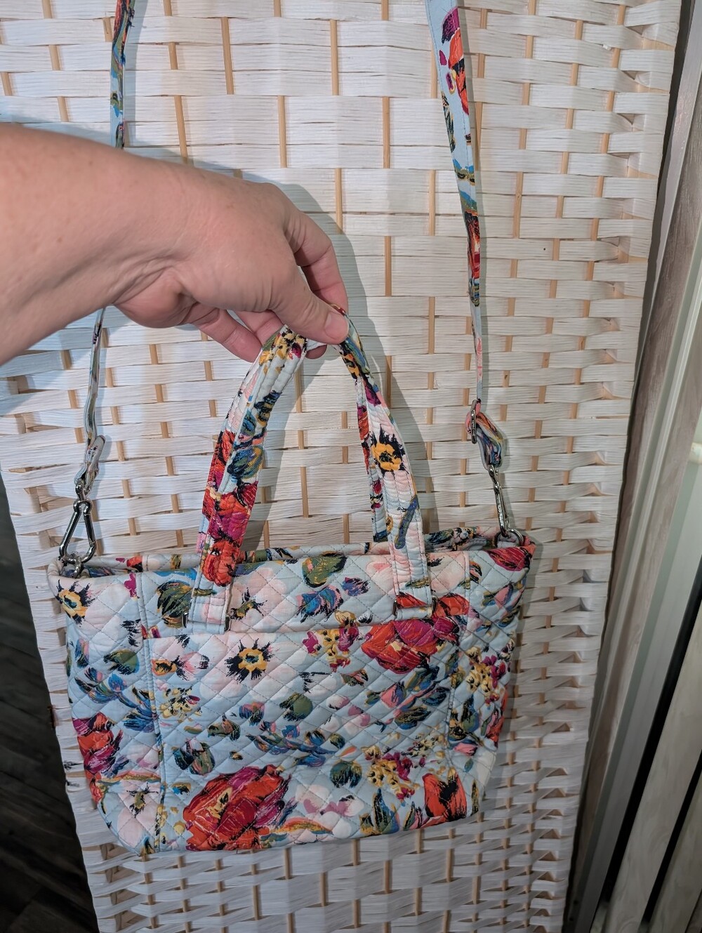 Vera Sea Air Floral Pattern.Brand New! Never used!! Retired Pattern - Picture 4 of 8